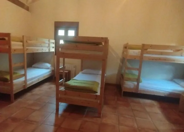 Usandi Auto Check-in Hostel